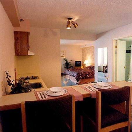 Executive Inn Express Vancouver Airport Richmond Habitación foto