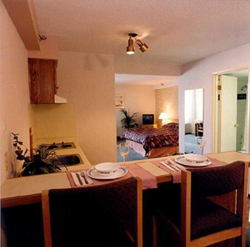 Executive Inn Express Vancouver Airport Richmond Habitación foto